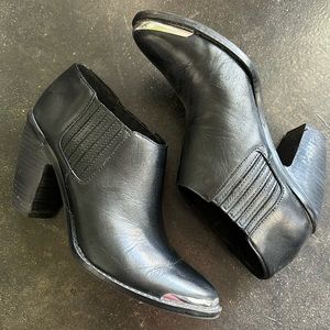Dolce Vita Black Booties w/ Silver Toe/Heel Accents